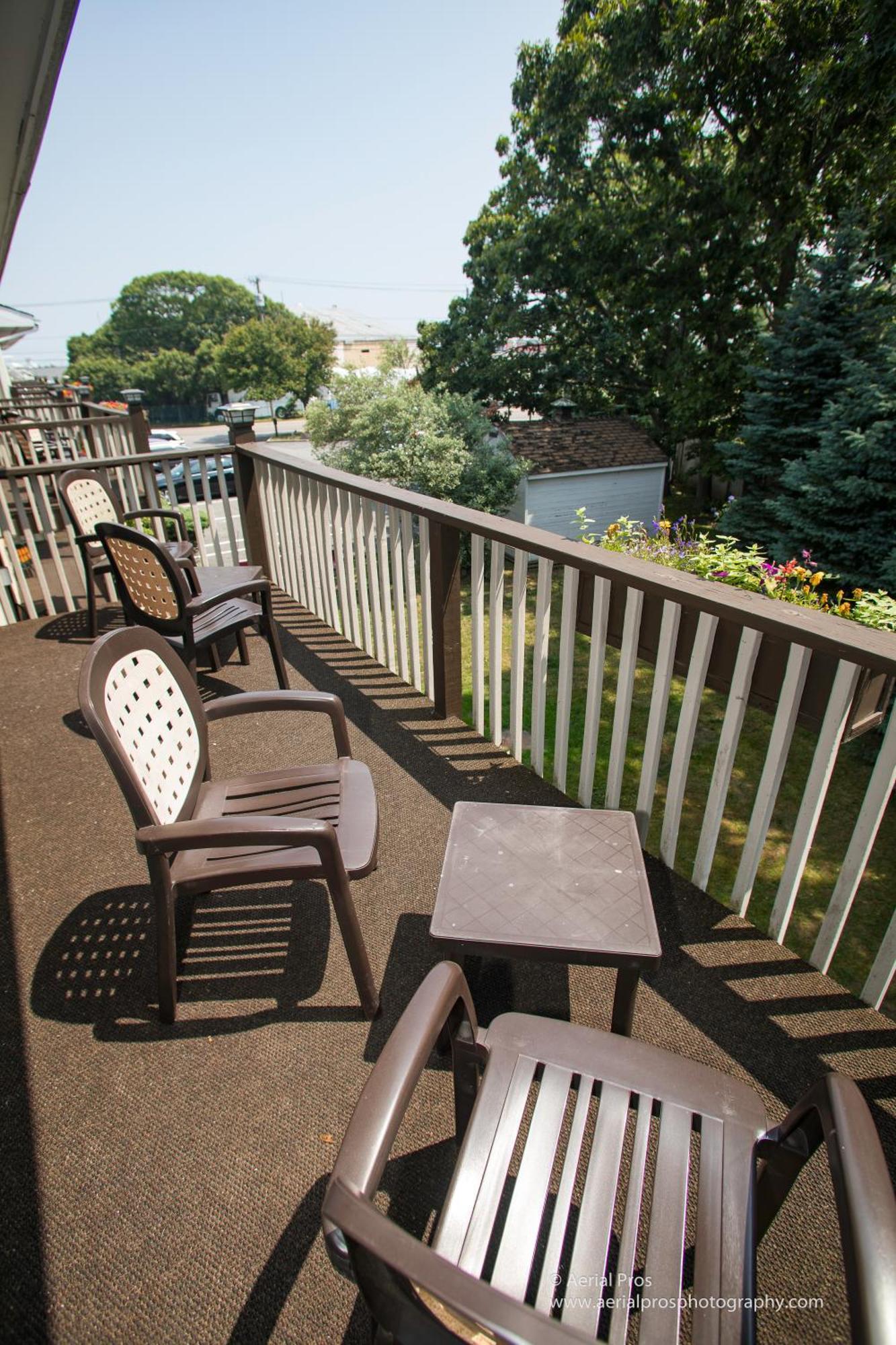 Kenny'S Tipperary Inn Montauk Esterno foto